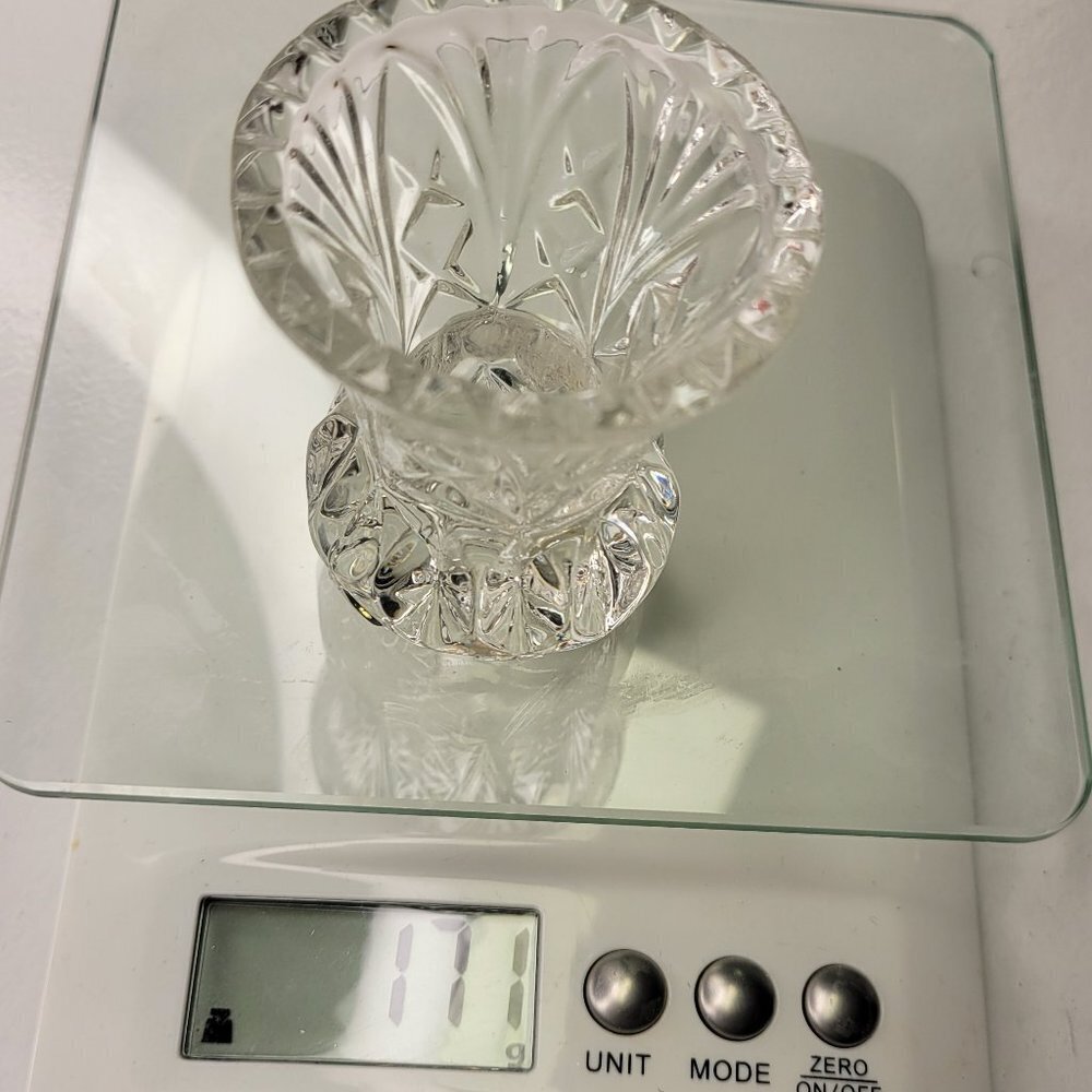 Small Crystal Mini Vase - Picture 9 of 9